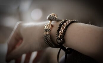 bracelet, jellery, gold, armreif, schmuck, fashion, lifestyle, woman, girl, female, style, arm, kette, schmuck, schmuck, schmuck, schmuck, schmuck